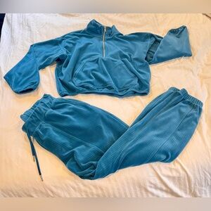 Jessica Simpson Velour Teal Activewear Set